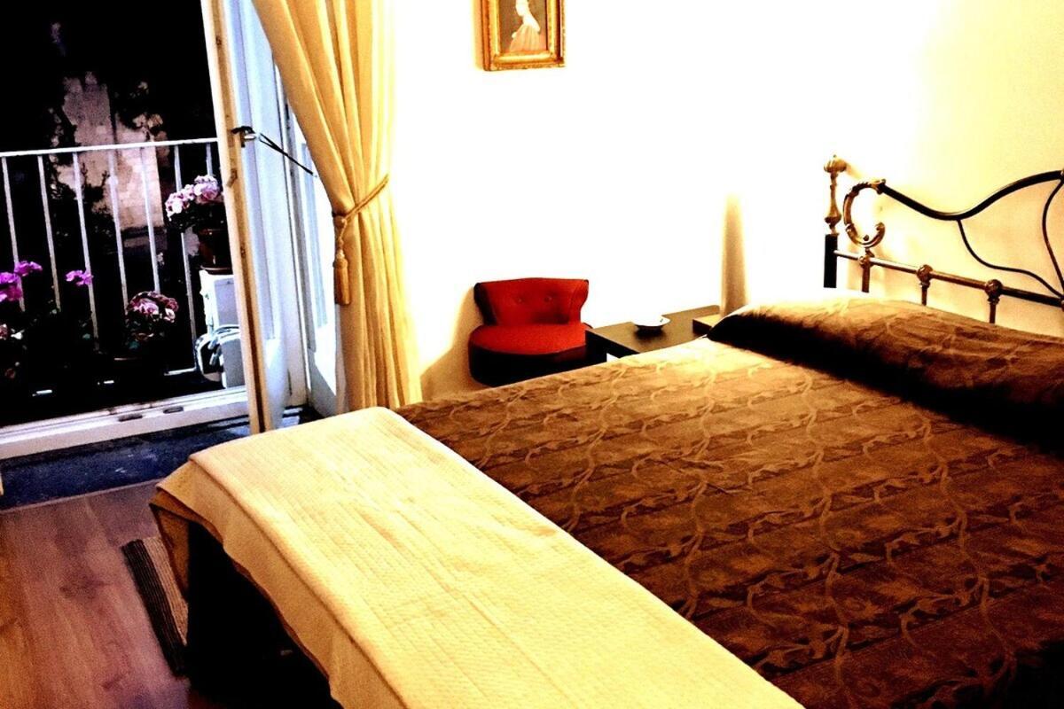 Maria Rosaria A Santa Chiara Spaccanapoli Apartment ภายนอก รูปภาพ
